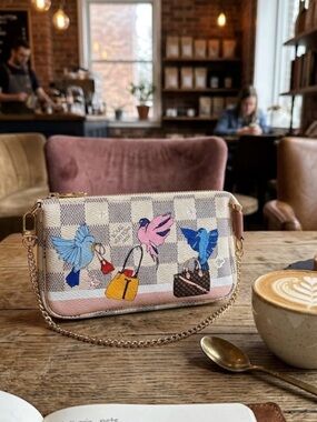 Louis Vuitton Limited Edition Animation Mini Pochette Damier Azur Birds UNUSED